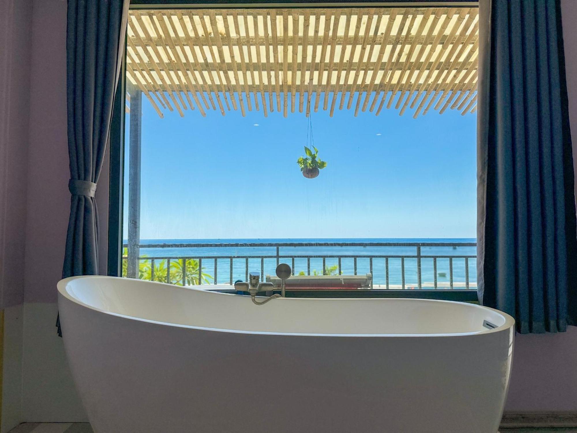 Beach Villa Phu Quy Cu Lao Thu Exteriör bild